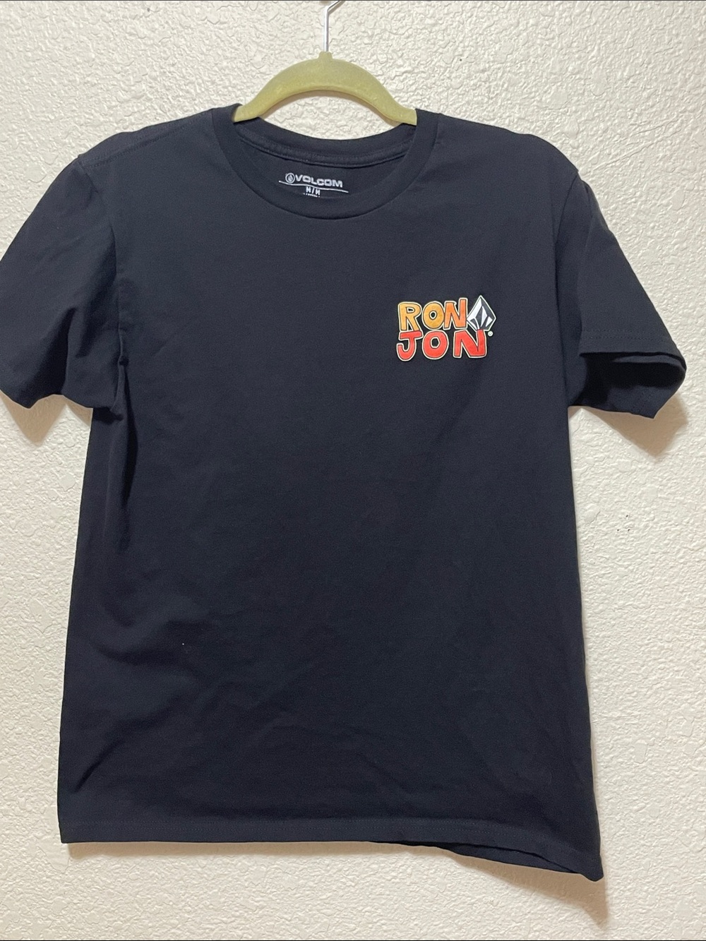 Volcom Ron Jon Black Tee Shirt. Good Condition. Size M.